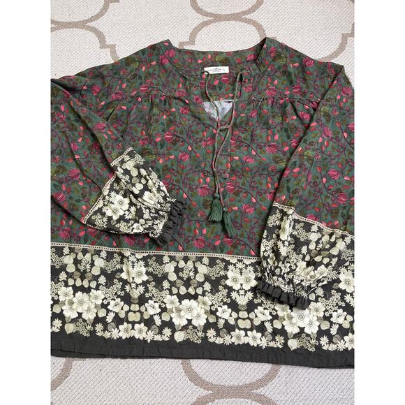 Natural Life Dara Top, Green Floral Border, size large, MSRP $49 - Picture 9 of 11